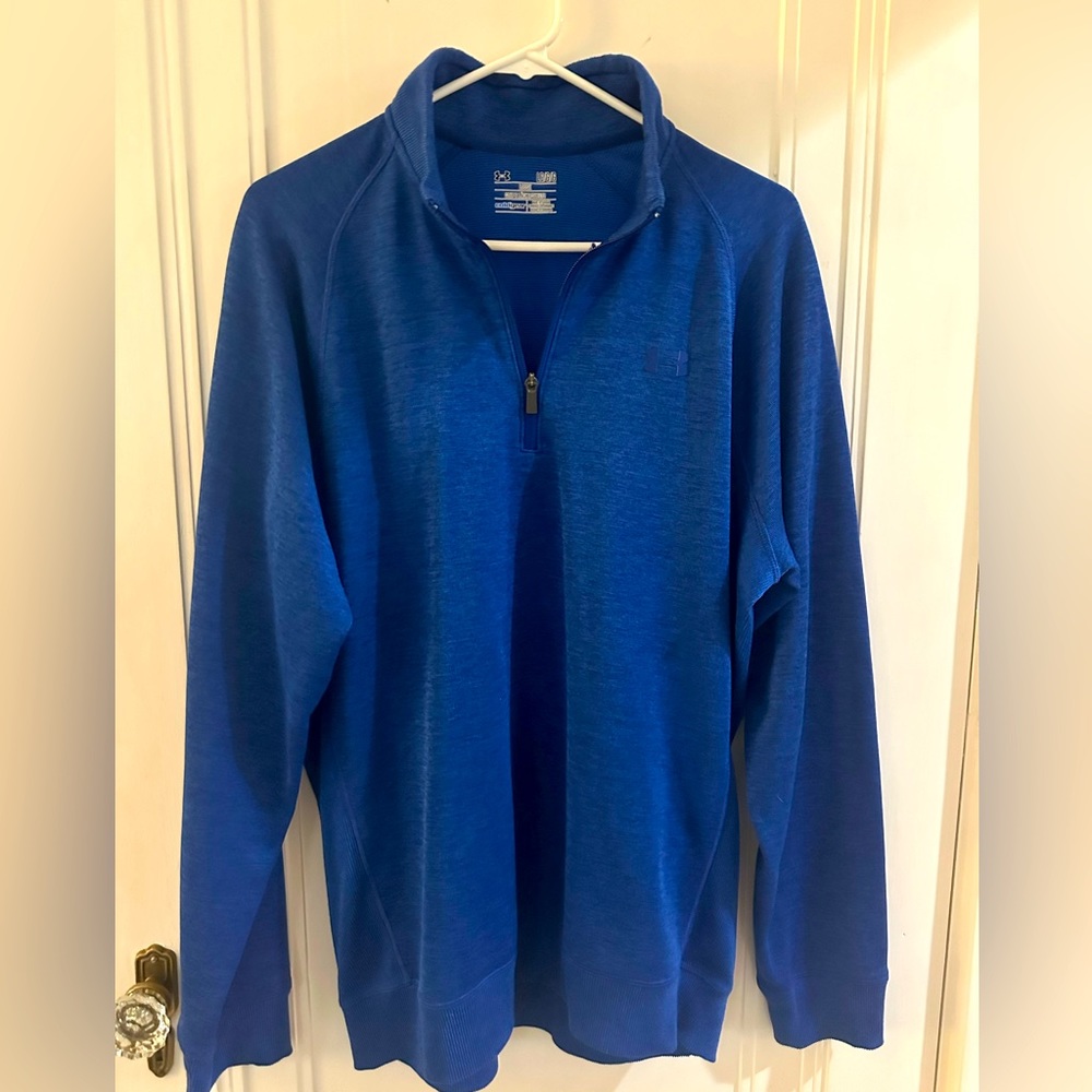 Men’s blue Under Armour cold gear size large quarter zip pullover sweatshirt.